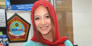 Opor Ayam Jadi Menu Wajib Nadia Vega Setiap Lebaran