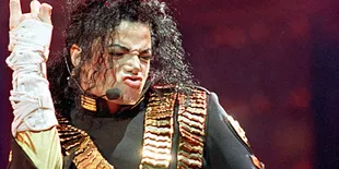 Tubuh Michael Jackson Bisa 'Menyusut' di Atas Panggung