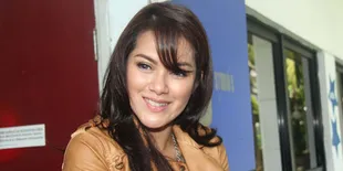 Soal Lebaran Sean, Olla Ramlan Belum Bicara Dengan Mantan