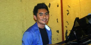 Indra Mustafa Bersyukur Dengan Menyantuni Anak Yatim