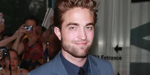 Muncul Pertama Kali, R-Patz Tutupi Luka Dengan Senyum