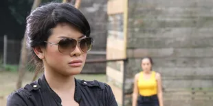 Foto Panas Beredar Lagi, Nikita Mirzani Syok