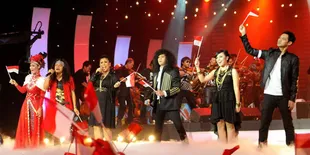 Kobaran Semangat Konser Lampion 100 % Merdeka