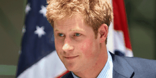 Foto Porno Pangeran Harry Beredar!