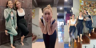 11 Potret Inul Daratista Pakai Korset Saat Yoga, Pamer Pinggang Ramping Bak Gitar Spanyol - Netizen Malah Salfok Sama Tato di Lengan