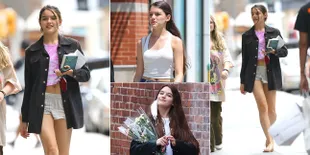 11 Potret Terbaru Suri Cruise yang Sudah Remaja, Pakai Baju Tidur - Celana Belel Tetap Secantik Princess!