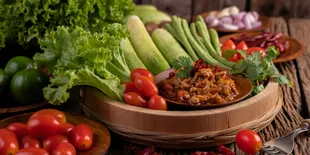 12 Jenis Sayur Lalapan yang Segar dan Cocok untuk Pelengkap Sambal, Dijamin Menambah Nafsu Makan