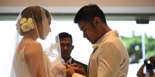 12 Wanita Cantik Yang Ikut Bahagia di Hari Pernikahan Chicco Jerikho & Putri Marino