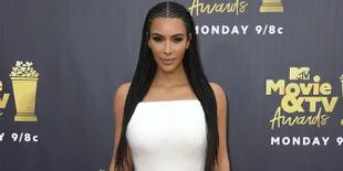 2 Tahun Pasca Perampokan, Kim Kardashian Akhirnya Kembali ke Paris