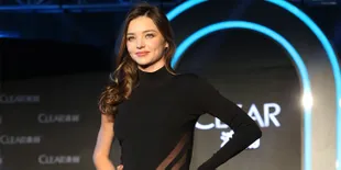 2 Tahun Pensiun, Miranda Kerr Siap Kembali ke Victoria's Secret?