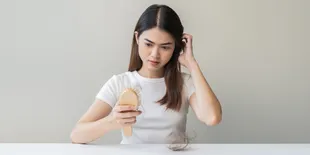 20 Cara Mengatasi Rambut Patah dan Rontok