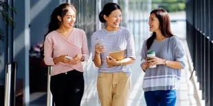 3 Kebiasaan Ini Katanya Cuma Dilakukan Orang Indonesia, Mitos atau Fakta?