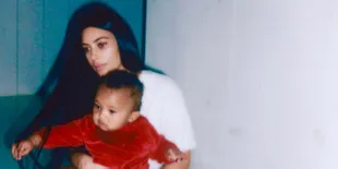 4 Gambar Ini Menunjukkan Lokasi Asli Foto-Foto Baru Kim K di IG?
