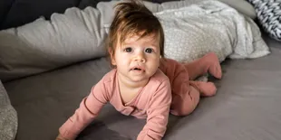 4 Gaya Pengasuhan yang Krusial untuk Mendorong Perkembangan Optimal Si Kecil!