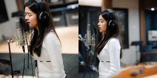 4 Potret Aqeela Calista Saat Rekaman Lagu, Isyaratkan Akan Rilis Single Baru dalam Waktu Dekat?