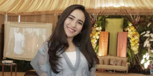 4 Tahun Lagi, Ayu Ting Ting Diramalkan Bakal Nikah dengan Pria dari Kalangan Artis