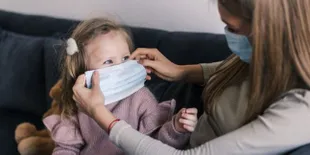 5 Cara Membantu Anak Hadapi New Normal, Orangtua Wajib Tahu