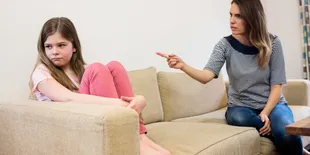 5 Ciri Kepribadian Anak yang Tumbuh Penuh Kritik Orang Tua, Waspadai Bahayanya