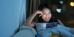 5 Drakor Ongoing yang Bikin Happy saat Menghabiskan Akhir Tahun di Rumah Aja