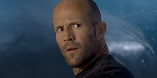5 Fakta Ilmiah Megalodon di Film THE MEG, Aksi Menegangkan Ekspedisi Palung Mariana