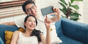 5 Film Romantis Sepanjang Masa, Mau Tahu Cara Gampang Nonton Semuanya?