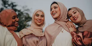 5 Inspirasi Model Gamis Syar'i yang Adem dan Nyaman April 2025, Percantik Penampilanmu