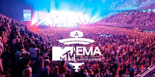 5 Momen 'Penting' Yang Terjadi di MTV Europe Music Awards 2013