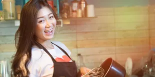 5 Peralatan Wajib Punya yang Bikin Dapurmu Sekece Milik Selebriti