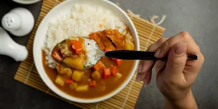 5 Resep Olahan dengan Bahan Dasar Kari Jepang yang Mudah dan Praktis, Gak Selalu Jadi Pendamping Nasi
