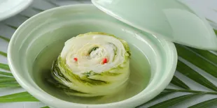 6 Chinese Cabbage Soup Recipe yang Sehat dan Praktis Jadi Pilihan Comfort Food
