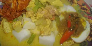 6 Kreasi Resep Olahan Lontong Kari yang Lezat untuk Hidangan Spesial di Hari Raya