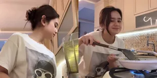 6 Potret Tissa Biani Masak Rawon Sendiri, Dul Jaelani yang Request Minta Dibuatkan