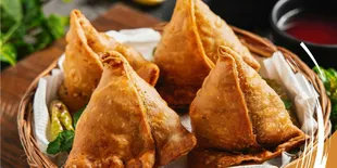 6 Resep Membuat Samosa dengan Berbagai Isian yang Cocok untuk Camilan Keluarga
