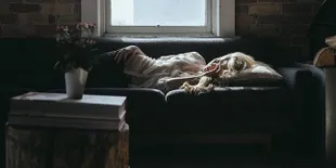 7 Bahaya Tidur Terlalu Lama Saat Puasa Ramadhan, Naikkan Berat Badan - Imunitas Menurun