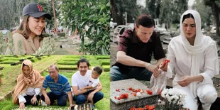 7 Momen Seleb Ziarah ke Makam Keluarga Jelang Ramadan, Penuh Haru