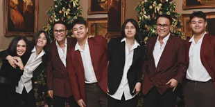 7 Potret 2 Anak Yuni Shara Bareng Sang Ayah yang Jarang Tersorot, Bahagia Ngumpul Bersama Keluarga