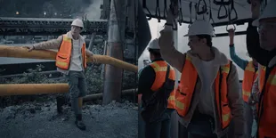 7 Potret Rey Mbayang Berkunjung ke Freeport, Vibesnya bak WNA Lagi Kerja di Perusahaan Tambang