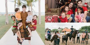 7 Potret Stefan William Asuh Buah Hatinya, Tak Pilih Kasih - Gendong Empat Anak Sekaligus