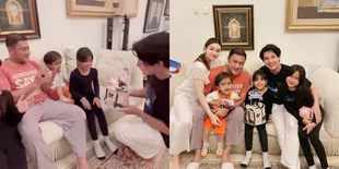 7 Potret Teuku Rassya dan 3 Adik Sambungnya, Dekat - Rayakan Ultah Penuh Sayang