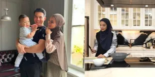 7 Potret Zaskia Sungkar Masak Buat Buka Puasa, Menu yang Simple dan Murah - Wajib Kamu Coba!