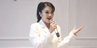7 Tahun Menikah, Sandra Dewi Baru Pertama Kali Kasih Kado Ulang Tahun ke Suami