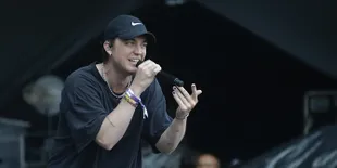 8 Fakta Lany, Berawal dari Iseng-Iseng Main Musik di Kamar - Konser Keliling Dunia