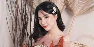 8 Foto Transformasi Youtuber Cantik Devienna Saat Ubah Wajahnya Jadi Mirip Irene Red Velvet Hingga Disney Princess