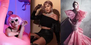 8 Gaya Fashion Unik Jessica Iskandar, Jadi Barbie Sampai Pakai Wig Pink