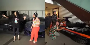 8 Potret Garasi Momo Geisha yang Bikin Melongo, Dikira Tukang Rental - Terparkir Banyak Mobil Sport dan Jet Ski