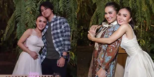 8 Potret Perayaan Ulang Tahun Yuni Shara ke-52, Tampil Cantik bak Princess - Mantan Suami Turut Hadir
