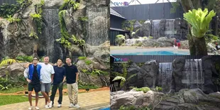 8 Potret Rainforest Garden Rumah Raffi Ahmad, Suasana Sejuk Nuansa Alam dengan Keindahan Air Terjun
