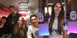 8 Potret Tiphaine Poulon, Bule Cantik Asal Prancis yang Jadi 'PNS' Pegawai Nagita Slavina