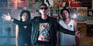 &#8216;Biarkan Ku Sendiri&#8217;: Sebuah Lagu Untuk Meracuni Pasangan Agar Segera Putus