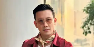 9 Inspirasi Dapur Minimalis Denny Sumargo, Nyaman dan Super Fungsional